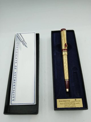 Penna stilografica Hachette placcata oro 24k