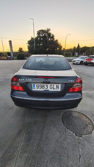 Mercedes-Benz  CLK 2009