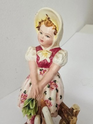 Scultura antica bambina con cigni firmata Mollica