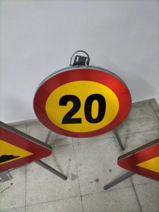 Señales metálicas N1 (Obras, Velocidad, Estrechami