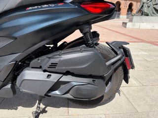 Piaggio Beverly 400 hpe Negra