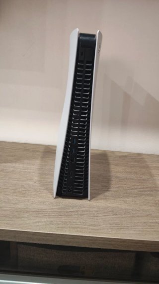 Consola Sony PS5 Blanca con mando