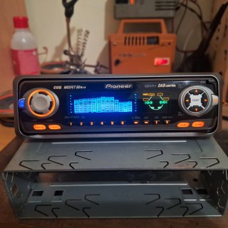 Radio CD Pioneer DEH-P7300R con Bluetooth