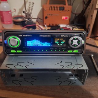 Radio CD Pioneer DEH-P7300R con Bluetooth