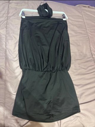 Vestido negro corto