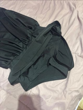 Vestido negro corto