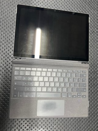Microsoft Surface 1796 i5 7300u 8GB 256 w11 pro