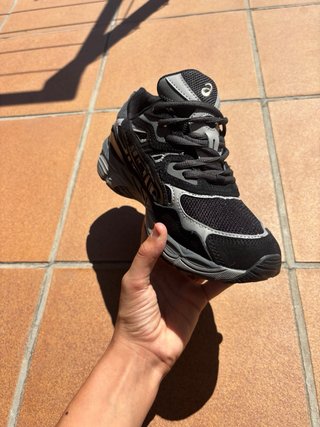 Asics Gel Negras y Grises