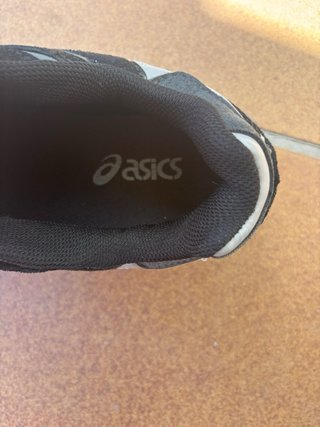 Asics Gel Negras y Grises