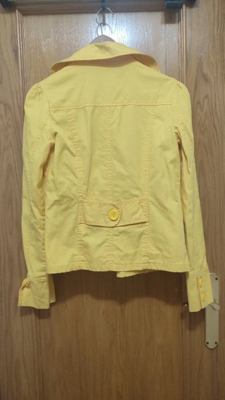 América amarilla, Bershka, talla S en buen estado