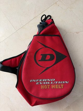 Palas de pádel Artengo y Dunlop y mochila