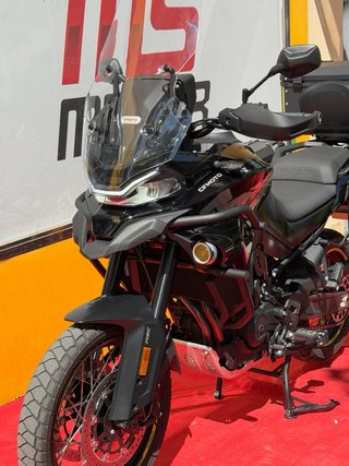 CF Moto 800 MT Explore 2025