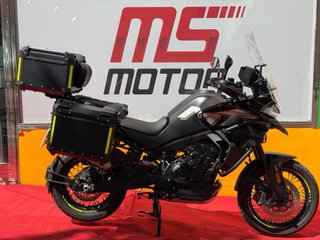CF Moto 800 MT Explore 2025