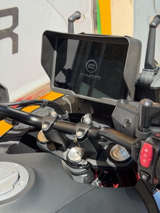CF Moto 800 MT Explore 2025