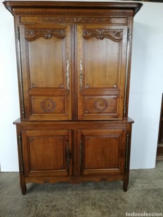 Mueble aparador antiguo