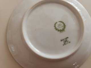 Taza de porcelana fina,detalles dorados, Limoges.