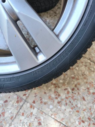 Llantas Mercedes 235/45R17 Dunlop SP Winter