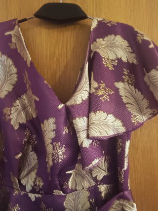 Vestido fiesta asimétrico bordado talla M,