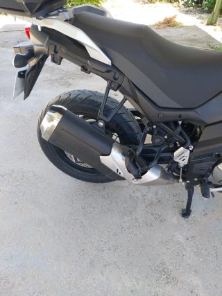 Suzuki V-Strom 650 XT Negra.