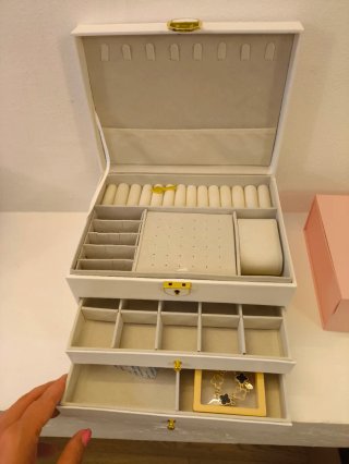 Portagioie bianco con dettagli oro