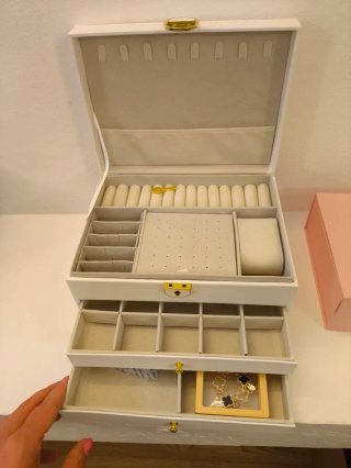 Portagioie bianco con dettagli oro