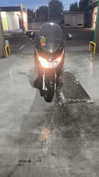 Piaggio X8 Maxi Scooter Negra