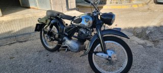 NSU 250 Moped Negra y Plateada