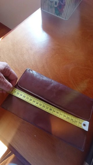 Carteras de mujer negras y marrones
