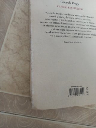 Versos escogidos: (1918-1983)