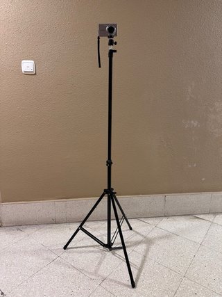 Trípode ajustable (no incluye la máquina)