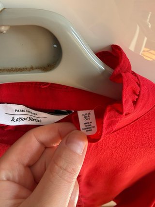 Blusa roja mangas abullonadas Other Stories seda