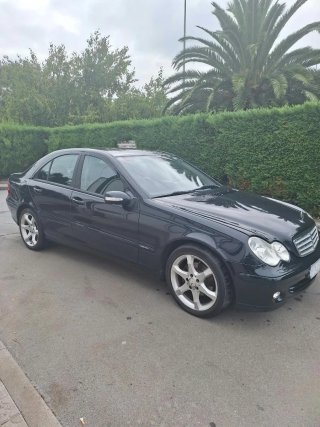 Mercedes-Benz Clase C 2006