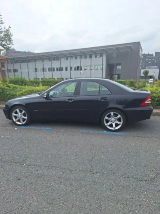 Mercedes-Benz Clase C 2006