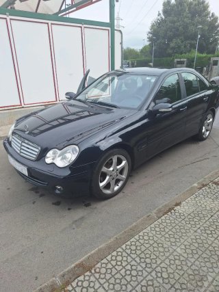 Mercedes-Benz Clase C 2006
