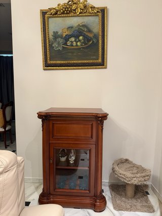 Mesa redonda clásica de madera