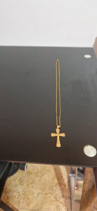 Collar Cruz Pilar Dorado