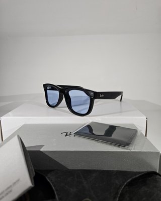 Occhiali Ray Ban Wayfarer Reverse Neri Lenti Blu