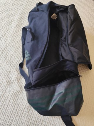 Nueva Bolsa de Deporte Adidas Talla M a estrenar