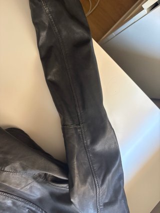Chaqueta Zara Basic efecto piel negra