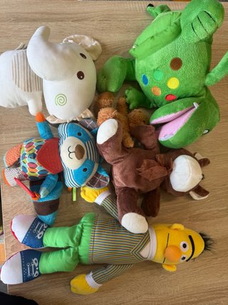 Lote de peluches variados