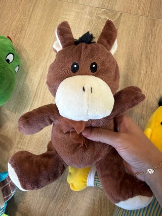 Lote de peluches variados