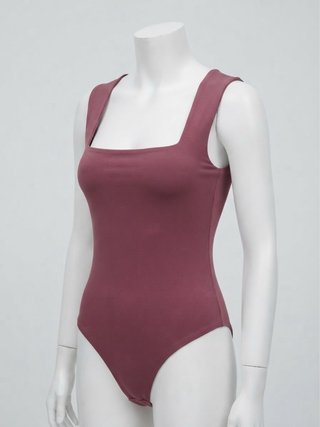 Body escote cuadrado rosa