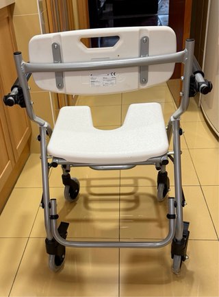 Silla ducha/wc con ruedas