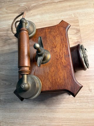 Teléfono Antiguo Madera y Bronce