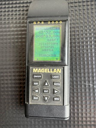 Magellan GPS 2000