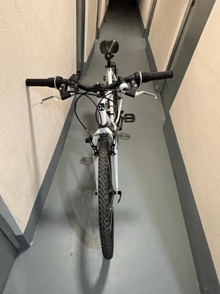 Bicicleta niña blanca
