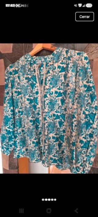 Camisa estampada azul y verde
