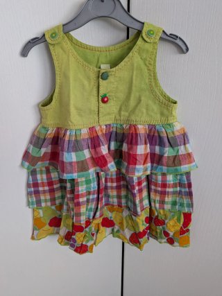 Conjunto de 4 vestidos y una chaqueta