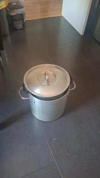 Olla industrial de aluminio