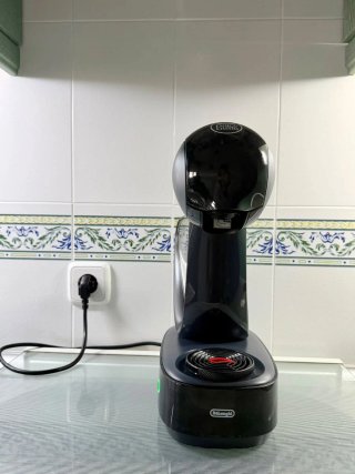 Cafetera Nescafé Dolce Gusto Negra